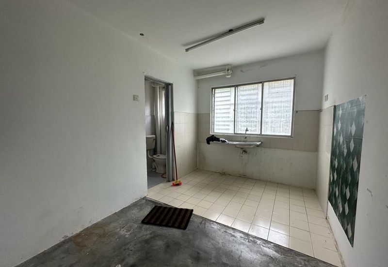 Rumah Pangsa Saga (Saga Suria)