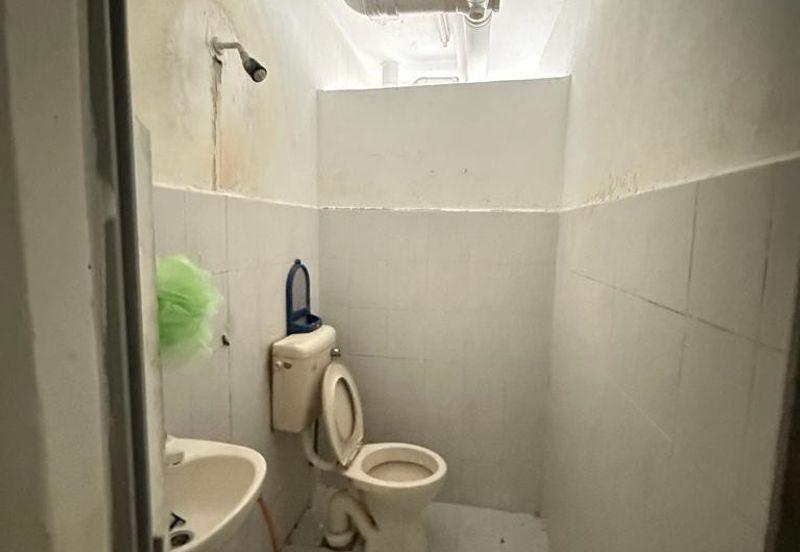 Rumah Pangsa Saga (Saga Suria)