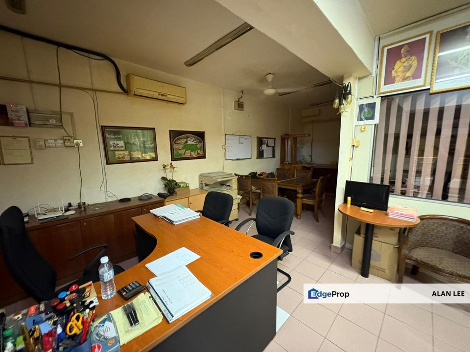 Plaza Ampang Jaya Level 1 Shop Office , 3 Joinning Unit , Renovated, Selangor, Ampang