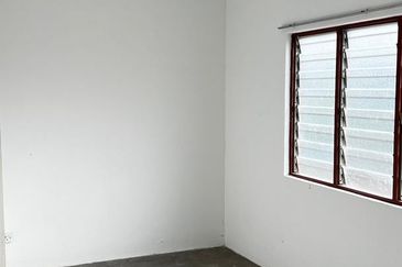 Flat Taman Segar Perdana