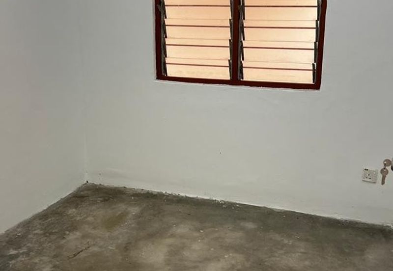 Flat Taman Segar Perdana