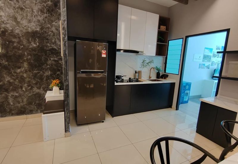 KJ2 Parkland Residence