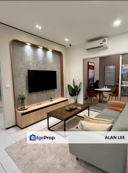 Emerald 9 Residence , Link to MRT , Freehold , High Rental Return, Selangor, Cheras