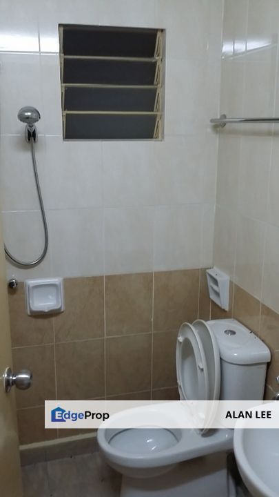 Ampang Mewah Sri Pandan Condo , Non Bumi Lot , Renovated , Selangor, Pandan Indah