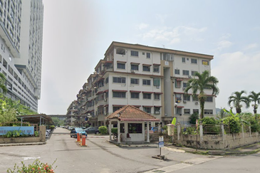Cheras Perdana Apartment Block D, E