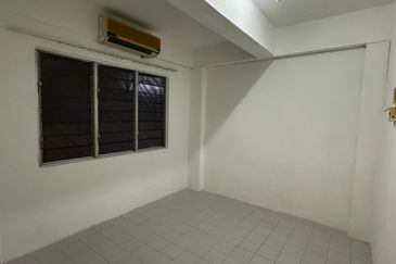 Cheras Perdana Apartment Block D, E