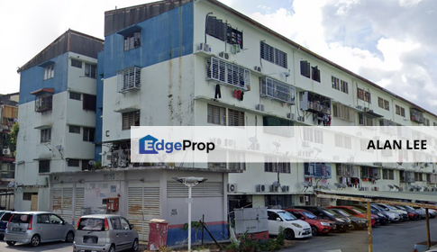 Ampang Cahaya Indah Flat Ground Floor , 3Rooms , Walk to LRT Station, Selangor, Ampang