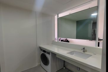 Emerald 9 Condominium