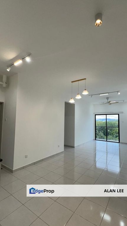 Residensi Emas @ Kajang 2 , Partly Furnish , 4Rooms , Below Market, Selangor, Kajang