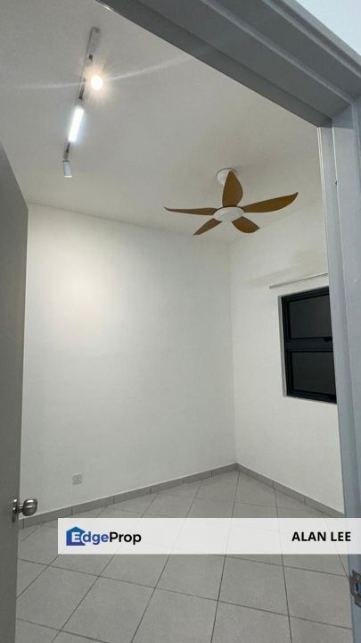 Residensi Emas @ Kajang 2 , Partly Furnish , 4Rooms , Below Market, Selangor, Kajang