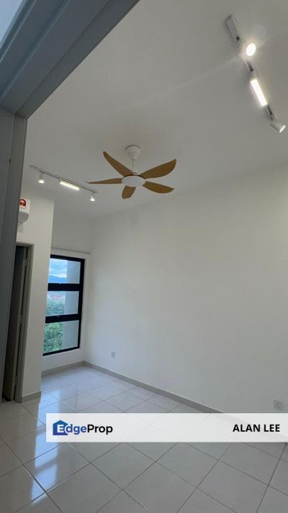 Residensi Emas @ Kajang 2 , Partly Furnish , 4Rooms , Below Market, Selangor, Kajang