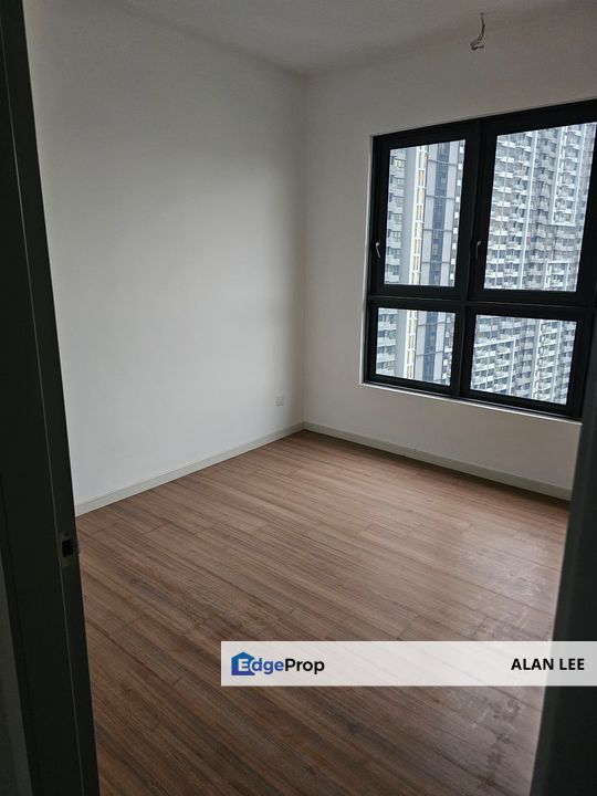 M Vertica @ Cheras , Brand New Condition , 4Rooms , Below Market , Kuala Lumpur, Cheras