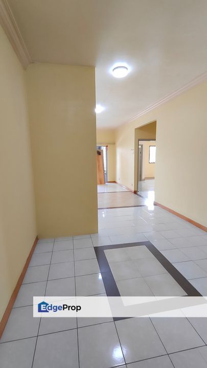 Mewah Cheras Apartment , Taman Rakan Cuepacs , Renovated Unit , NEGO!!, Selangor, Kajang