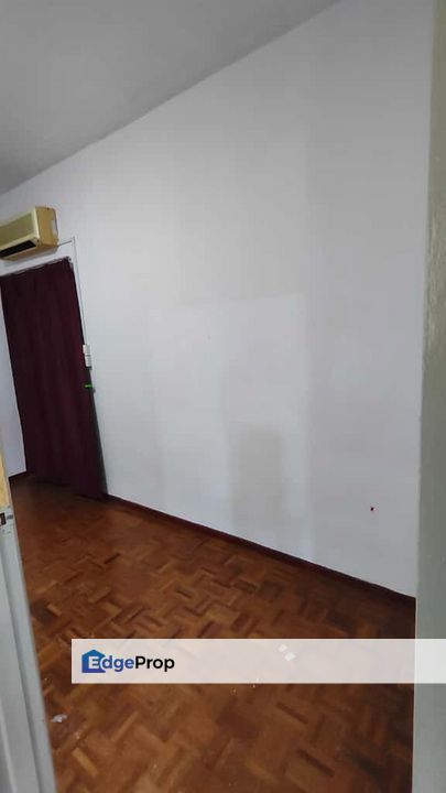 Mewah Cheras Apartment , Taman Rakan Cuepacs , Renovated Unit , NEGO!!, Selangor, Kajang