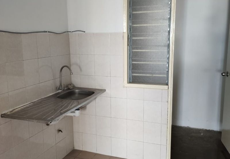 Idaman Sutera Condominium