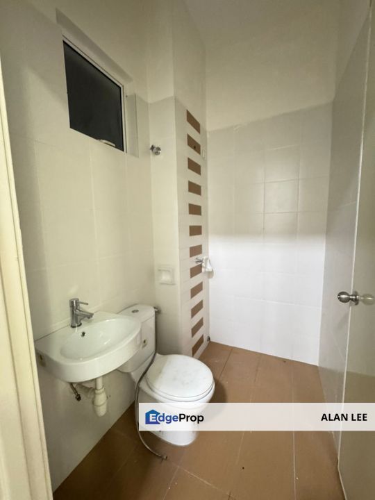 Ampang Saujana 2 Storey House , End Lot , 30x60 , Gated & Guarded, Selangor, Ampang