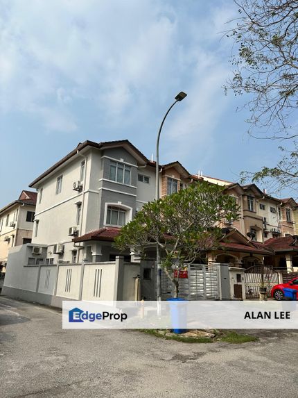Taman Subang Pelangi 3 Storey House , Fully Furnish, Selangor, Subang