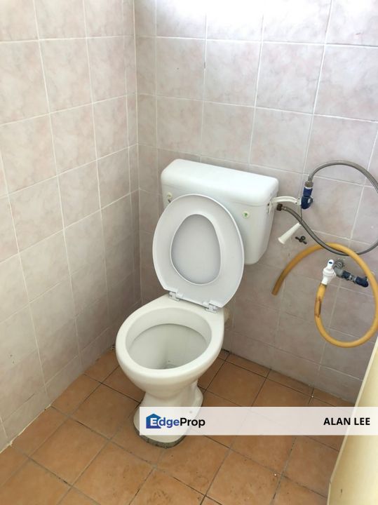 Ampang Desa Lembah Permai Flat , 3Rooms , Strata Title  , Selangor, Ampang