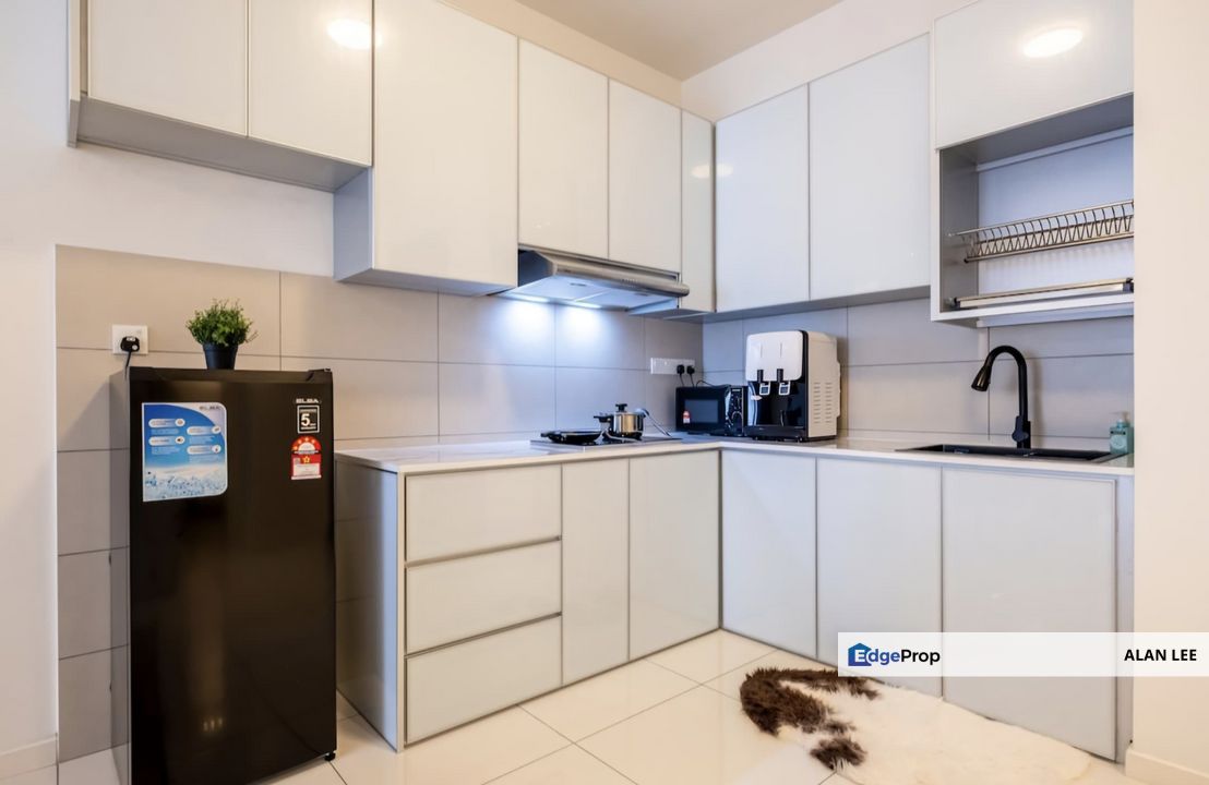 Emerald 9 Residence , Near MRT ,  Fully Furnish , Selangor, Hulu Langat