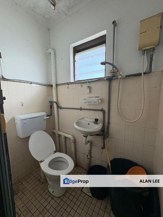 Wangsa Maju Seksyen 2 Flat , Level 5 Corner Lot , 3Rooms , B/Market, Kuala Lumpur, Wangsa Maju