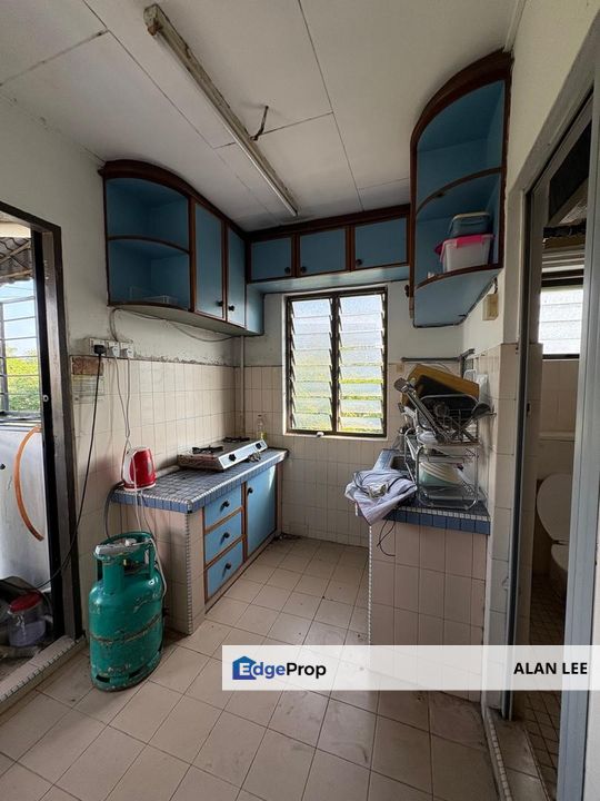 Wangsa Maju Seksyen 2 Flat , Level 5 Corner Lot , 3Rooms , B/Market, Kuala Lumpur, Wangsa Maju