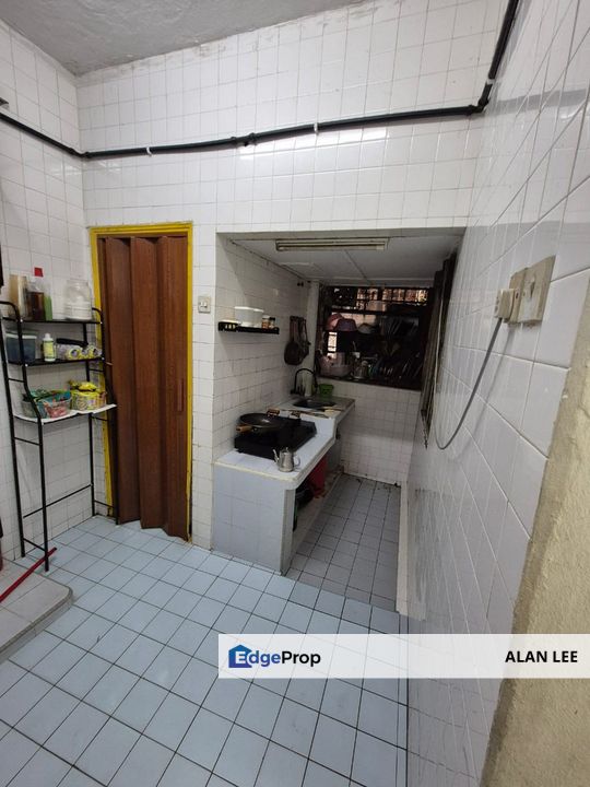 Ampang Taman Kosas Shop Apartment , Level 2 , Non Bumi Lot , Renoveted , Selangor, Ampang