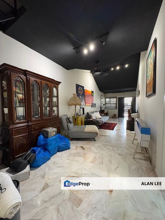 Cheras Perdana 1.5 Storey House ,Fully Renovated , ID Design ,Freehold, Selangor, Batu 9th Cheras