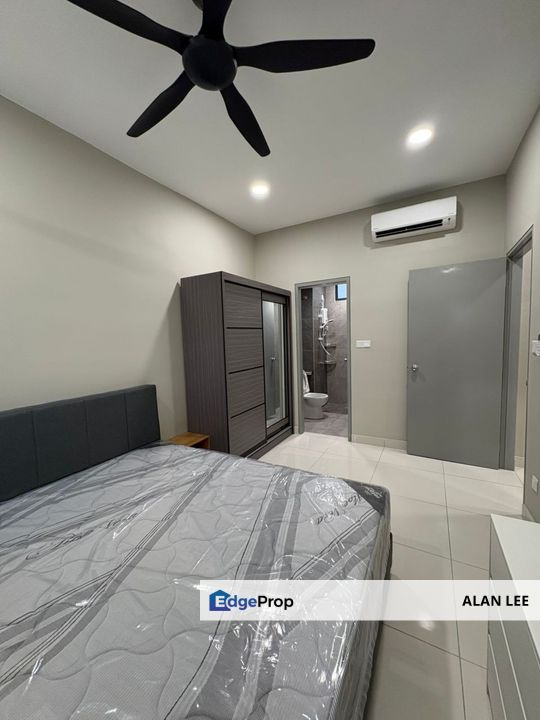 C180 Balakong Traders Park , Fully Furnish , 3+1Rooms , Below Market, Selangor, Cheras