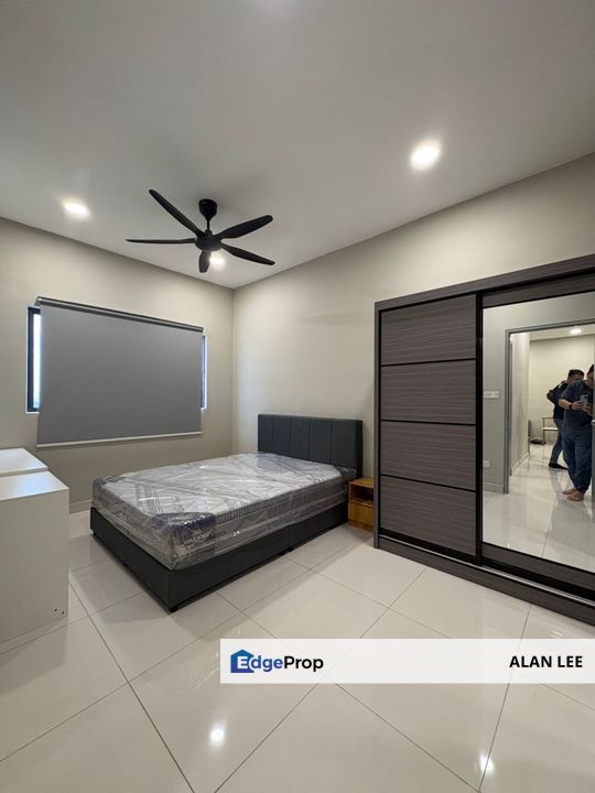 C180 Balakong Traders Park , Fully Furnish , 3+1Rooms , Below Market, Selangor, Cheras