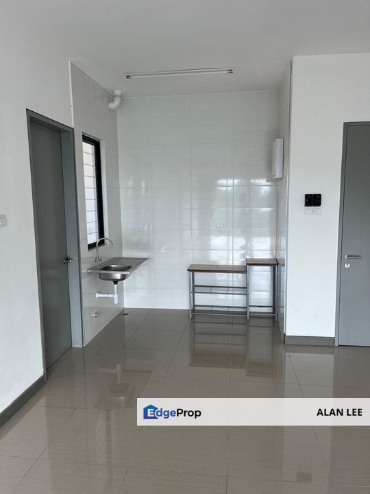 Aster Residence Sungai Long , Partly Furnish , 3Rooms , Limited Unit, Selangor, Bandar Sungai Long