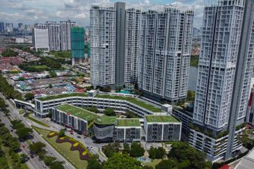 Aurora Tower @ Eco Sky