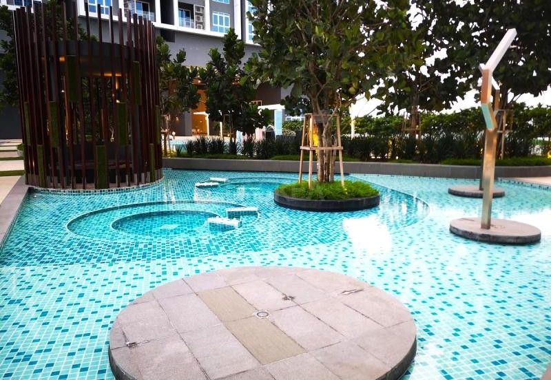 Aurora Tower @ Eco Sky