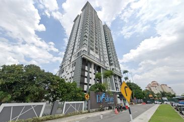 Zeta DeSkye Residence