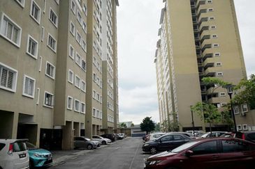 Putra Suria Residency Apartment
