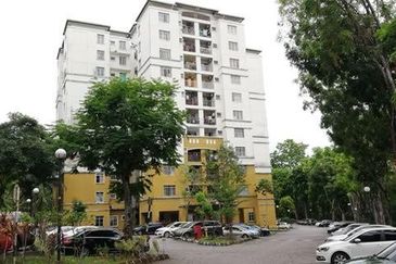 Pangsapuri Kristal (Crystal Tower), Taman Bukit Indah