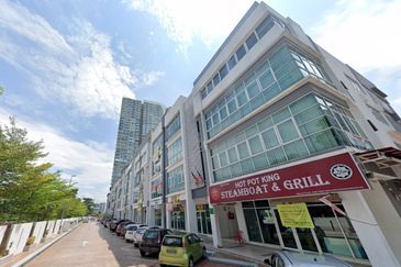 Pusat Komersial Jalan Kuching