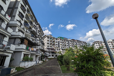 Sri Kinabalu Condominium