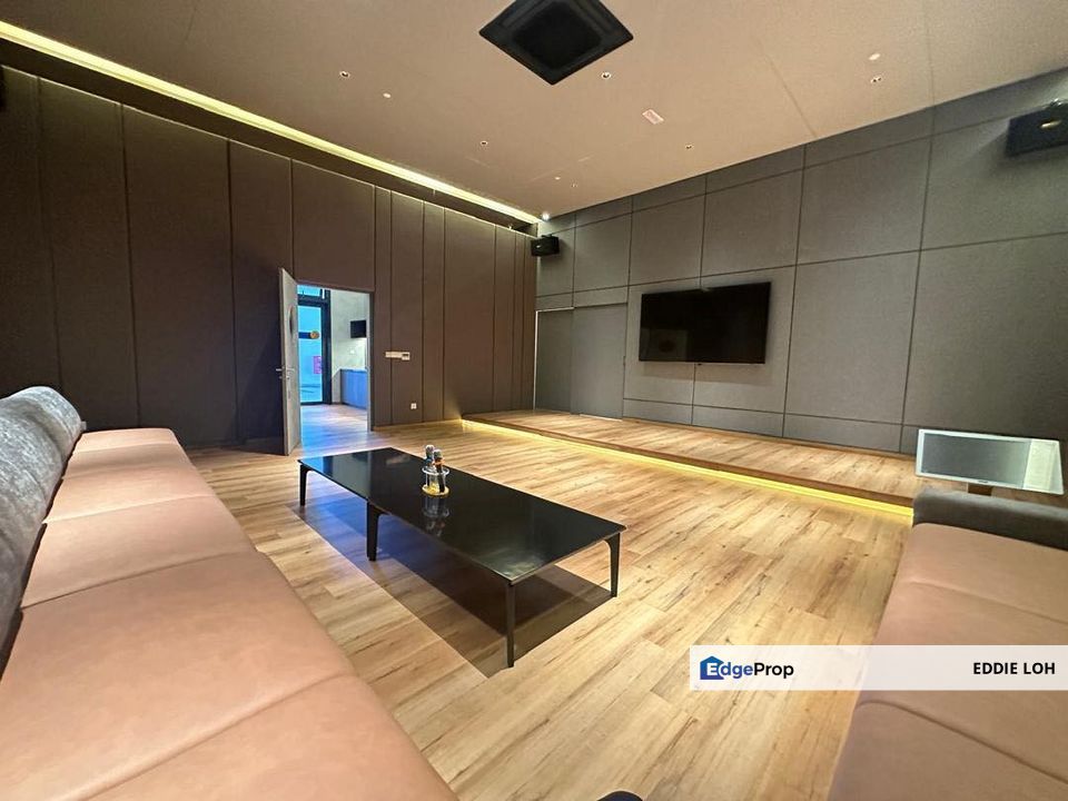 M -Luna @ Kepong For Auction, Kuala Lumpur, Kepong