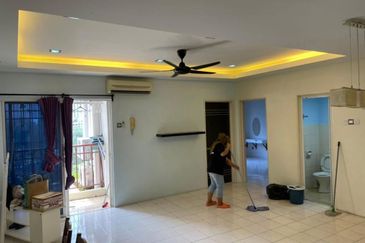 Bayu Puteri Apartment