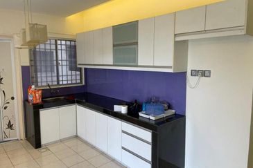 Bayu Puteri Apartment