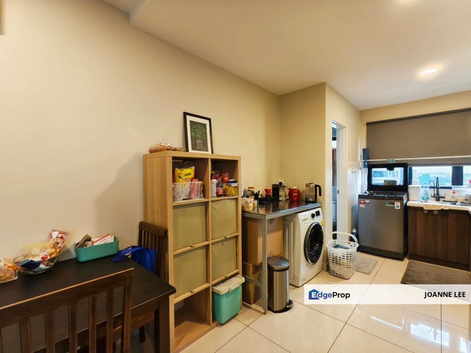 Maisson Residence Ara Damansara 1 room corner unit 1 car park well kept, Selangor, Ara Damansara