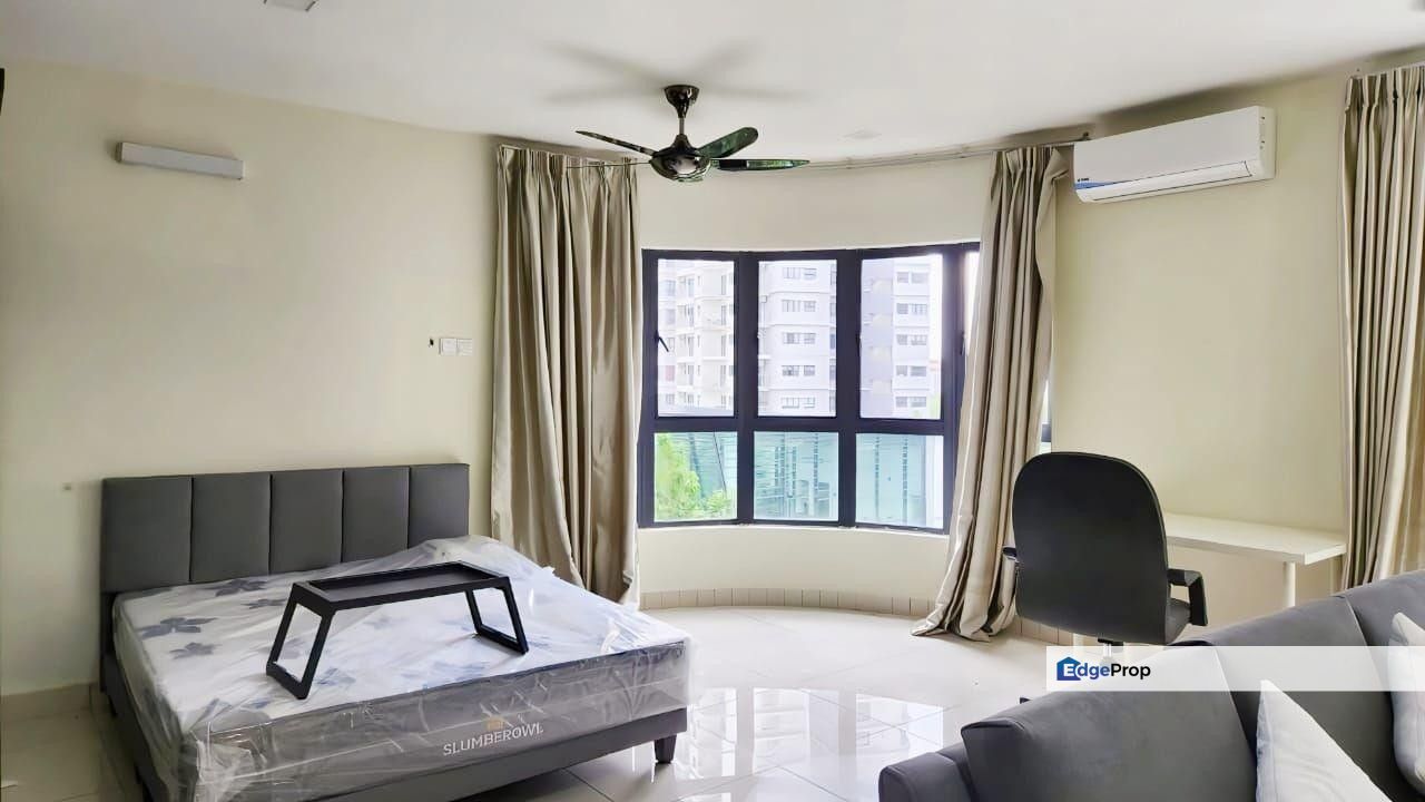 Maisson Residence Studio Fully Furnished Facing Pool, Selangor, Ara Damansara