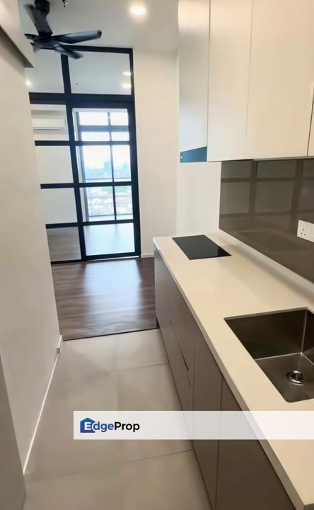 partly furnished with 1 car park, Selangor, Damansara Jaya