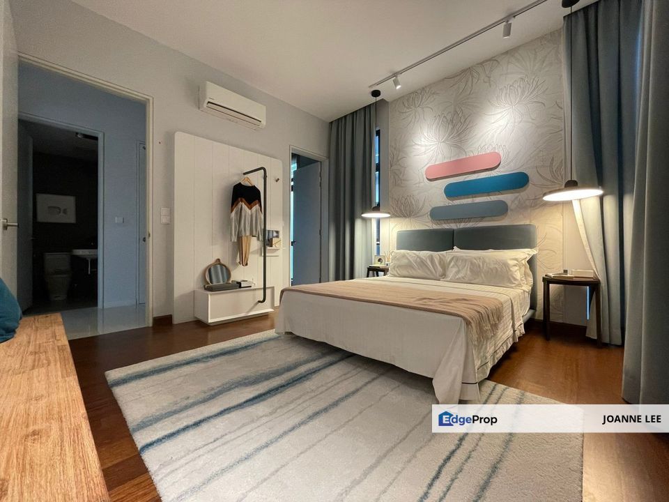 Fully furnished big land bungalow, Selangor, Sungai Buloh