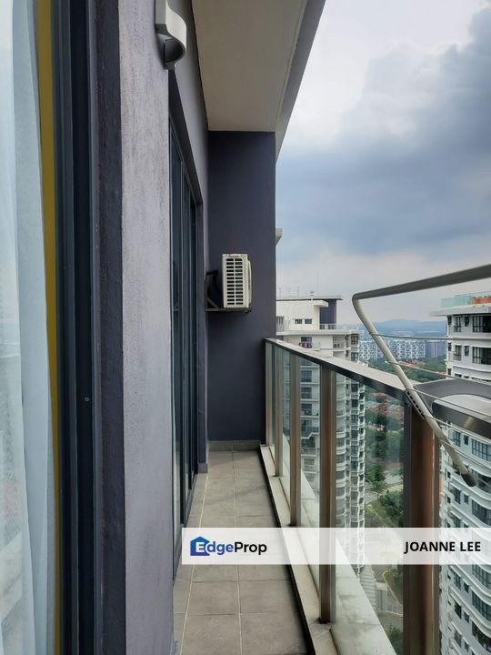 Fully furnished 3 car park at premium block 5, Selangor, Ara Damansara