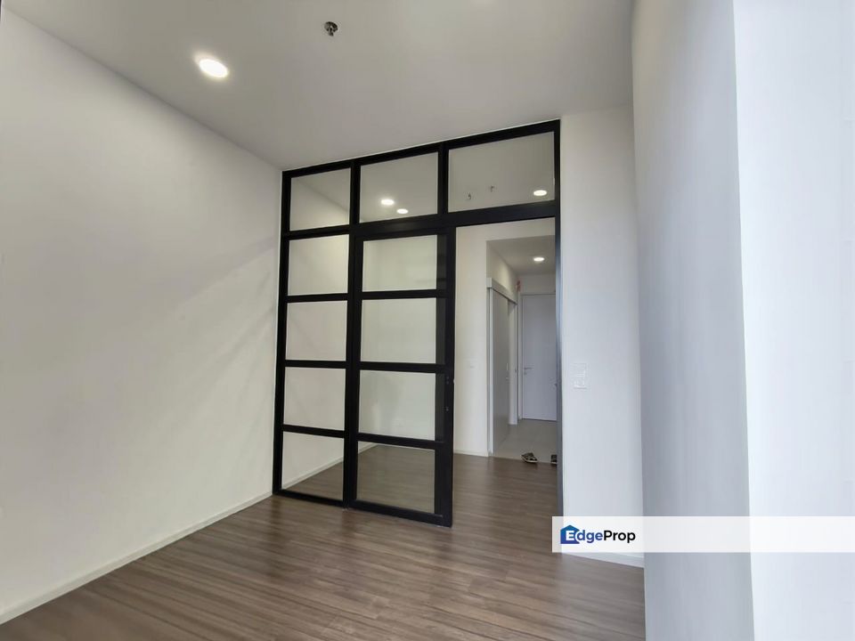 partly furnished with 1 car park, Selangor, Damansara Jaya