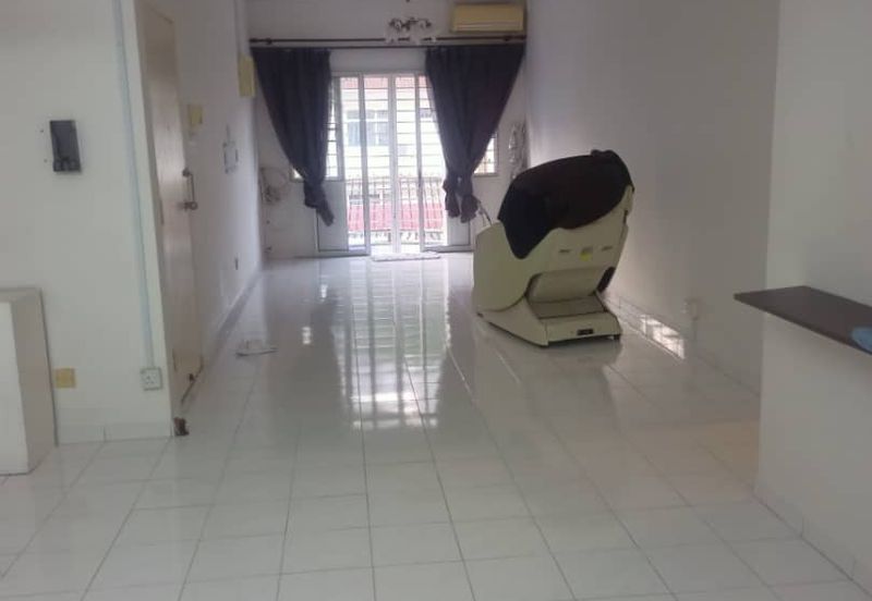 Kondo Ruby (Golden Showers)