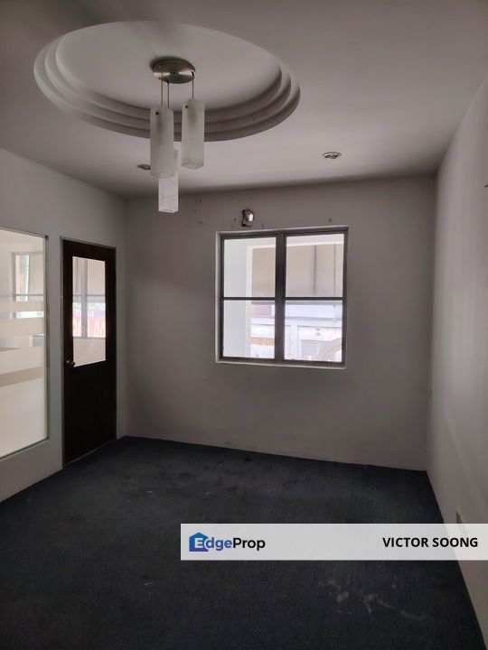 Office with 5 partition for rent in Kota Kemuning, Shah Alam, Selangor, Shah Alam