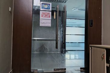 Corner office for rent, NZX, Ara Damansara, PJU 1A/41B 