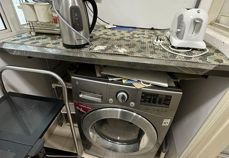 CONDOMINIUM OCEAN PALMS(PERMATA IDAMAN)